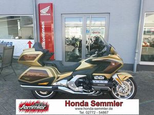 HONDA GL1800 GOLD WING TOUR DCT VORFÜHRER WENIG