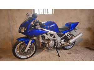 SUZUKI SV 1000 S K4 / TÜV NEU / SEHR GUTER ZUSTAND / 24.000 KM