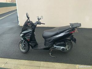 SCOOTER SXR 50 APRILIA