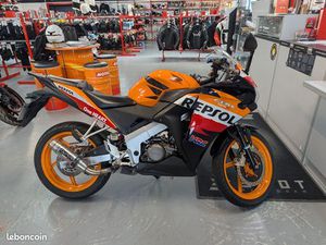 HONDA CBR 125 R REPSOL