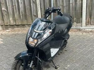 PEUGEOT STEETZONE 2022 — SCOOTERS | YAMAHA — MARKTPLAATS