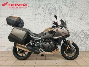 ② HONDA NT 1100 (ANNÉE DE CONSTRUCTION 2024)