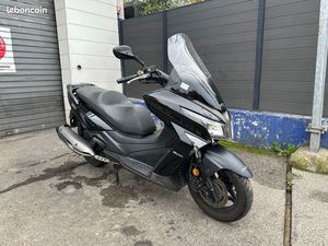 SCOOTER KYMCO 300 X-TOWN