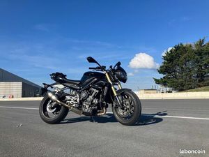TRIUMPH STREET TRIPLE 660S / A2