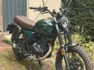 ② BRIXTON CROMWELL 125