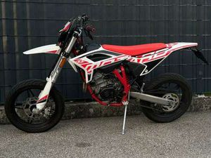 RR 4T 125 LC