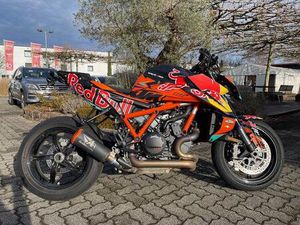 KTM 1390 SUPER DUKE R EVO VERSAND AB 214€