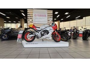 YAMAHA XSR 900 GP 2024 890 CM3 | MOTO SPORTIVE | 151 KM | BLANC | 13014 MARSEILLE 14