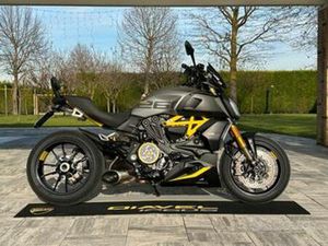 DUCATI DIAVEL 1260S BLACK & STEEL