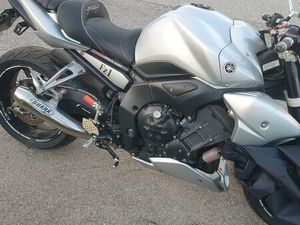 YAMAHA FZ1