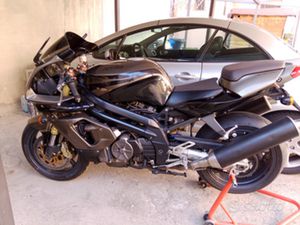 APRILIA FALCO 1000--P-E-R-M-U-TE