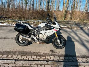 BMW S 1000 XR MIT ALLEN PAKETEN - SCHECKHEFTGEPFLEGT