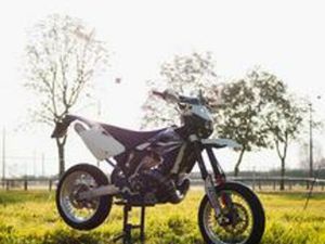 GASGAS EC 300 OMOLOGATO MOTARD - ENDURO