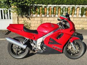 HONDA VFR 750 RC36 2 PEINTURE NEUVE