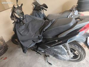 SCOOTER 125 (6500KM) 1600