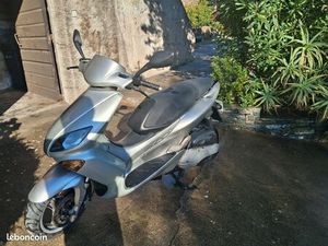 VENDS SCOOTER MBK 125 CM3
