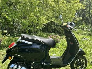 SCOOTER 50 CC GT‑LINE – TRÈS BON ÉTAT – IDÉAL VILLE