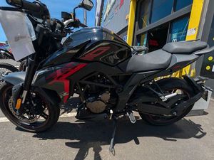 VOGE 300R - NAKED SPORTIVE - PERMIS A2