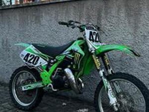 KAWASAKI KX 125