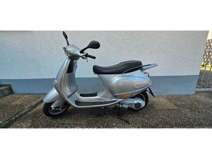 VESPA ET4 125