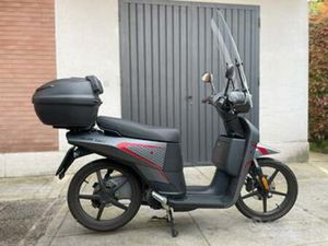 SCOOTER ELETTRICO ASKOLL NGS3 BY HELMO LIMITED ED