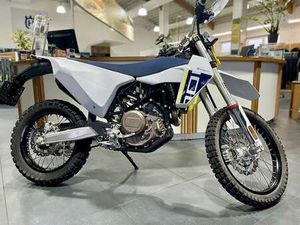 701 ENDURO 2026