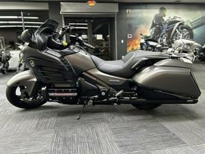 2015 HONDA® GOLD WING F6B