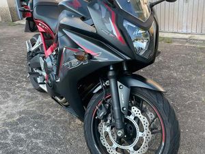 HONDA CBR650 F