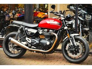 TRIUMPH 1200 SPEED TWIN