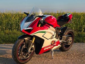 DUCATI PANIGALE V4 VÉRITABLE VERSION SPECIALE