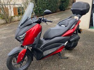 SCOOTER X-MAX 125