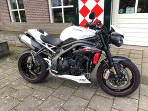 TRIUMPH SPEED TRIPLE 1050 RS ABS (BJ 2018) — MOTOREN | TRIUMPH — MARKTPLAATS