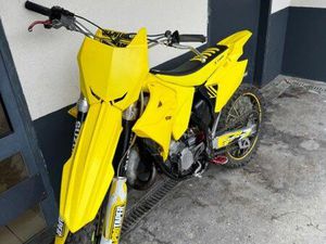 RM 125 TRÈS BONNE ÉTAT