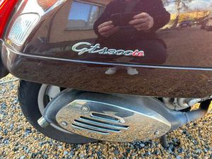② VESPA GTS 300.