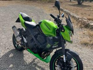 KAWASAKI - Z750