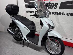 HONDA - SCOOPY SH125I CBS