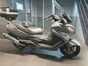 SUZUKI - BURGMAN 650 EXECUTIVE