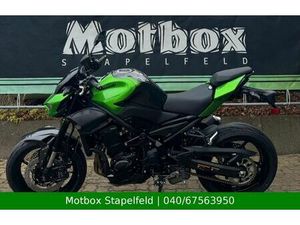 KAWASAKI Z 900 GRÜN MOD. 2026