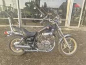 YAMAHA XV 750 VIRAGO