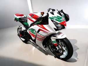 HONDA CBR 1000 2012 1000 CM3 | MOTO SPORTIVE | 31 318 KM | BLANC | 45290 PRESSIGNY LES PINS