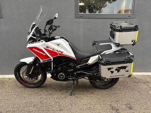 VENDO MOTO MORINI X-CAPE 650 (2021 - 25) USATA A ROSETO DEGLI ABRUZZI (CODICE 9891379) - MOTO.IT