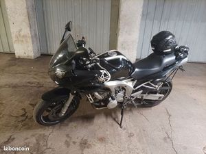 FAZER FZ6 600 TRÈS BONNE ÉTAT