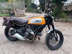 DUCATI SCRAMBLER CLASSIC