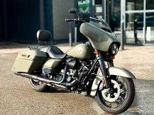 HARLEY-DAVIDSON STREET GLIDE 2021