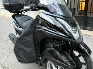 TRICITY 125 1ERE MAIN 14000KMS 2017 EXCELLENT ÉTAT