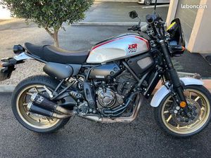 YAMAHA 700 XSR SCRAMBLER ÉDITION X-TRIBUTE