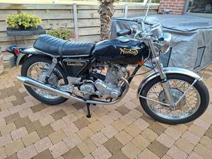 ② NORTON COMMANDO ROADSTER 750 CC IN ZEER GOEDE STAAT