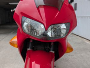 VFR 800 FI RC46 DEL 2000 EURO 1