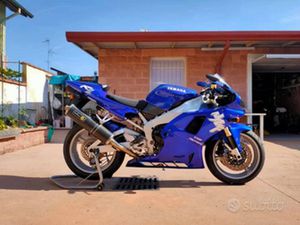 YAMAHA R1 1998