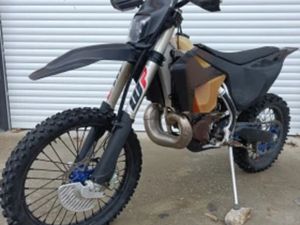 HUSQVARNA TE 300 РЕГИСТРИРАН